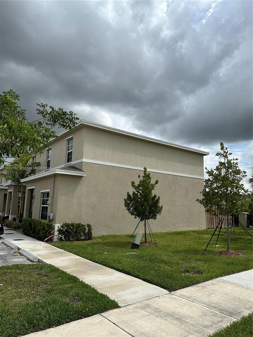 Picture of 381 NE 5Th Place # 381, Florida City FL 33034