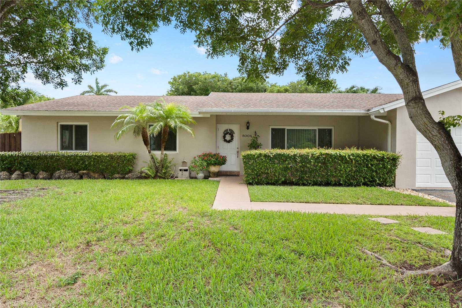 Picture of 5004 SW 140Th Ct, Miami, FL 33175