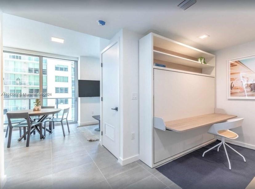 Picture of 227 NE 2Nd St # 2112, Miami FL 33132