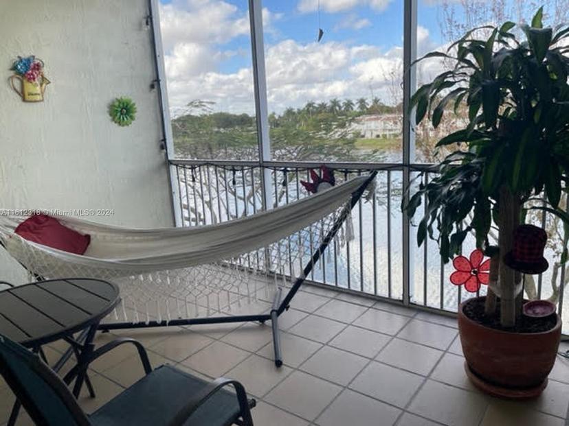 Picture of 10700 NW 66Th St # 304, Doral FL 33178