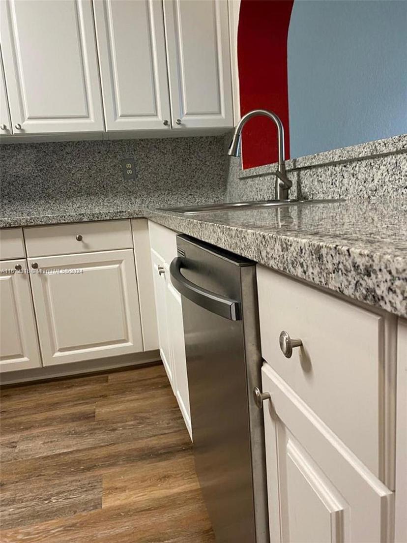 Picture of 10700 NW 66Th St # 304, Doral FL 33178