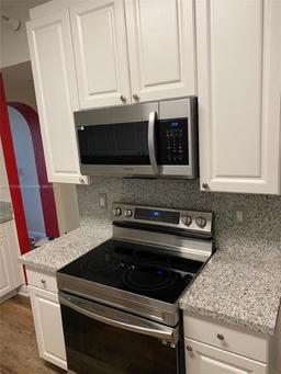 Picture of 10700 NW 66Th St # 304, Doral, FL 33178