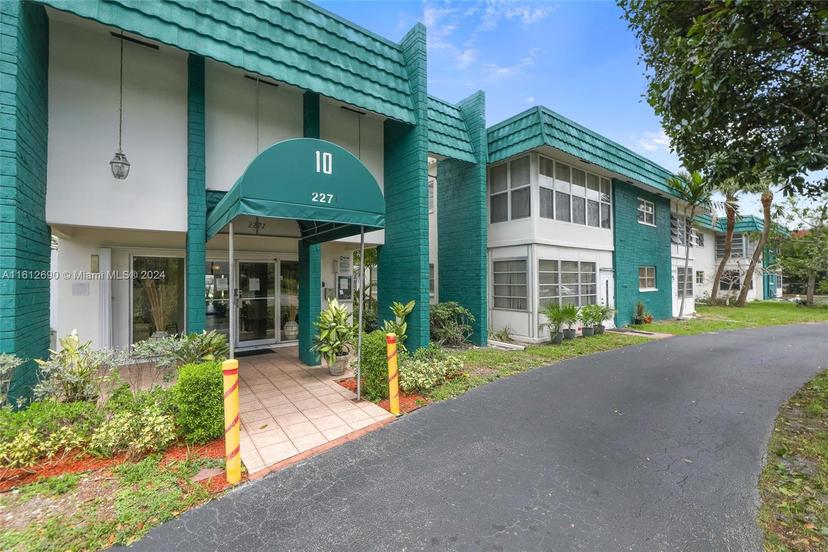 Picture of 2271 NW 47Th Ter # 202, Lauderhill FL 33313