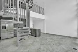 Picture of 421 Meridian Ave # 16, Miami Beach, FL 33139