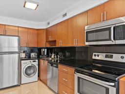Picture of 6770 Indian Creek Dr # R, Miami Beach, FL 33141