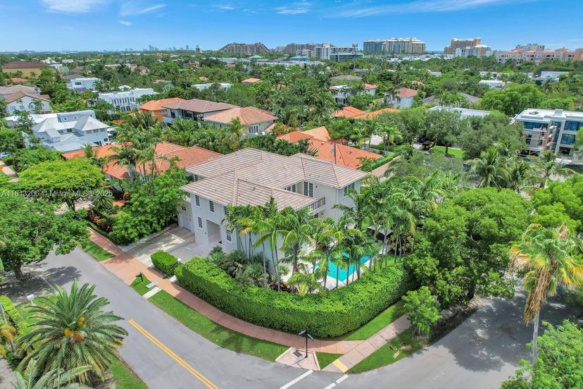 Picture of 797 Ridgewood Rd, Key Biscayne FL 33149