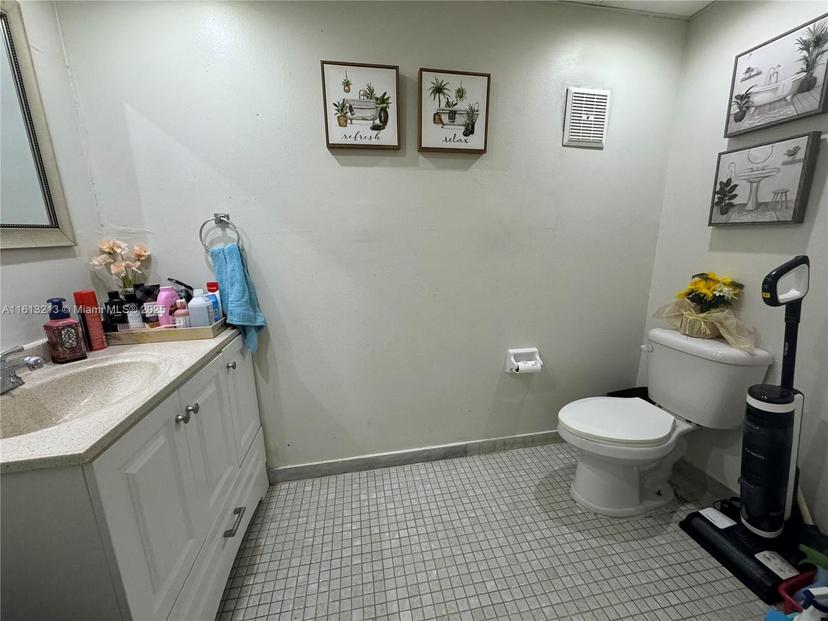 Picture of 9353 Fontainebleau Blvd # A204, Miami FL 33172