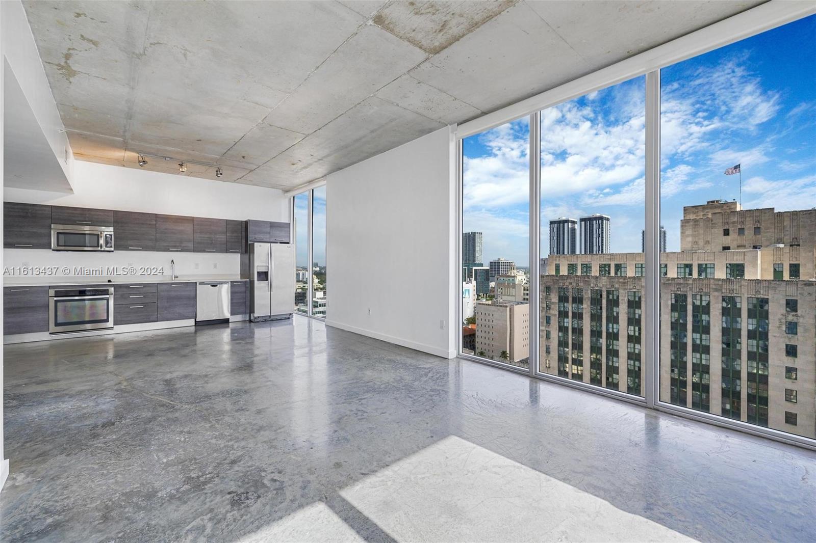 Picture of 151 SE 1St St # 2102, Miami, FL 33131