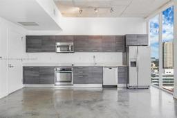 Picture of 151 SE 1St St # 2102, Miami, FL 33131
