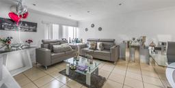 Picture of 7256 SW 94Th Pl # A7, Miami, FL 33173