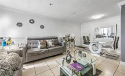 Picture of 7256 SW 94Th Pl # A7, Miami, FL 33173