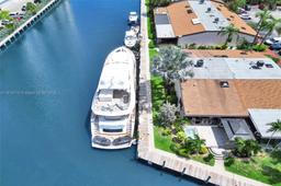 Picture of 2649 S Parkview Dr # 2649, Hallandale Beach, FL 33009