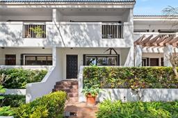Picture of 2600 Cardena St # 7, Coral Gables, FL 33134