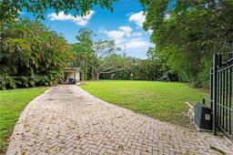 Picture of 7850 SW 112Th St, Pinecrest, FL 33156