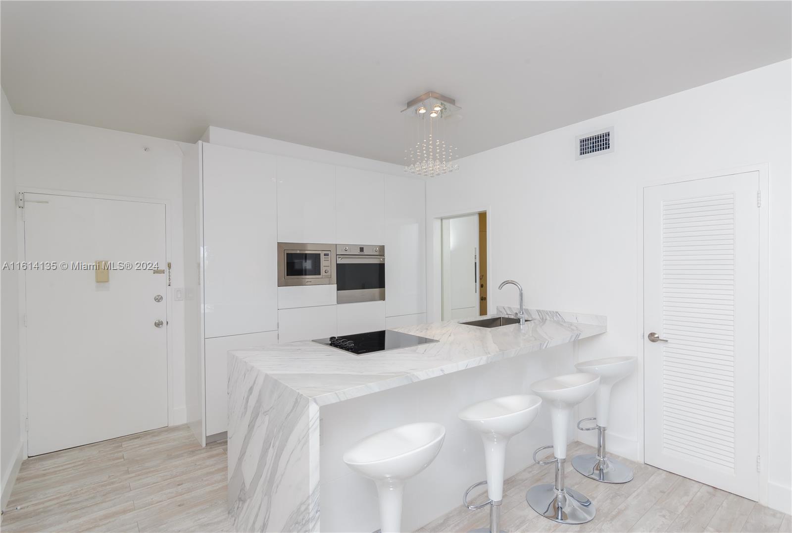 Picture of 3 Island Ave # 04J, Miami Beach, FL 33139