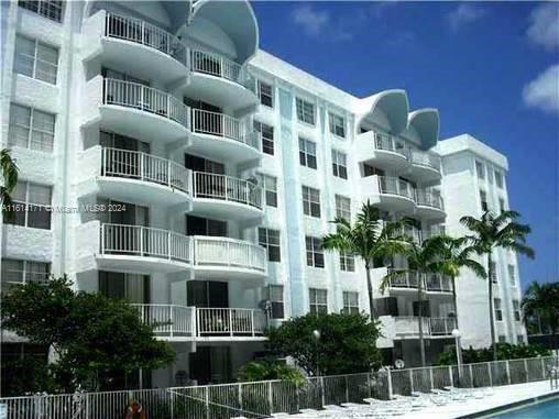 Picture of 484 NW 165Th St Rd # A609, Miami FL 33169