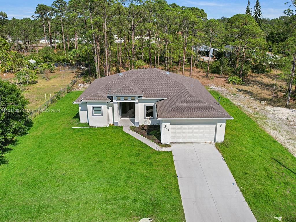 Picture of 902 Williams Ave, Lehigh Acres, FL 33972