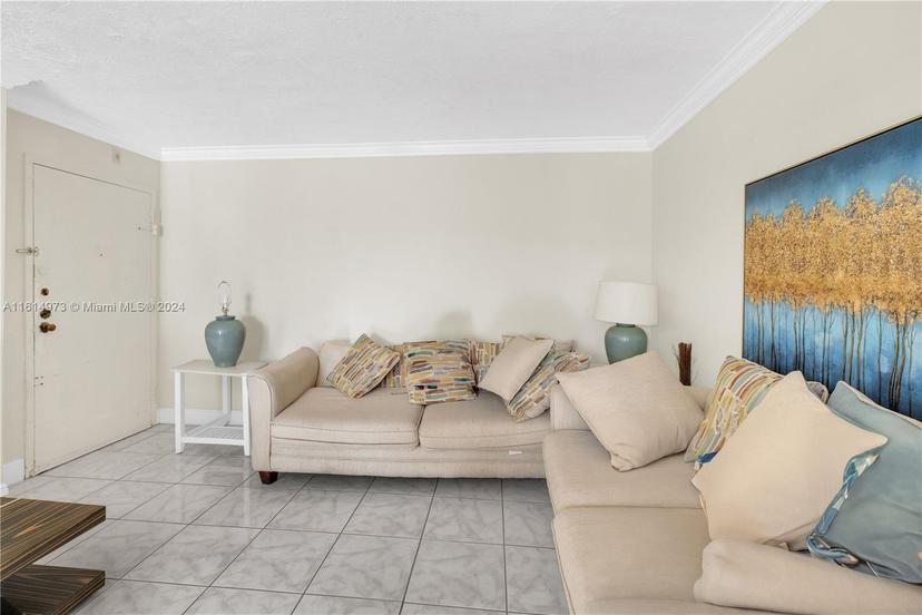 Picture of 496 NW 165Th St Rd # 616, Miami FL 33169