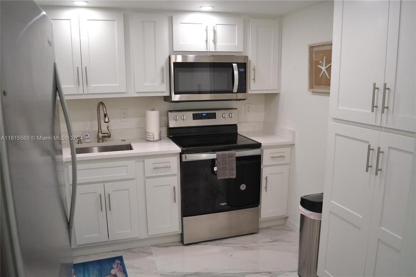Picture of 320 Seaview Court # 1207, Marco Island FL 34145