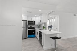 Picture of 2515 NE 1St Ct # 205, Boynton Beach, FL 33435