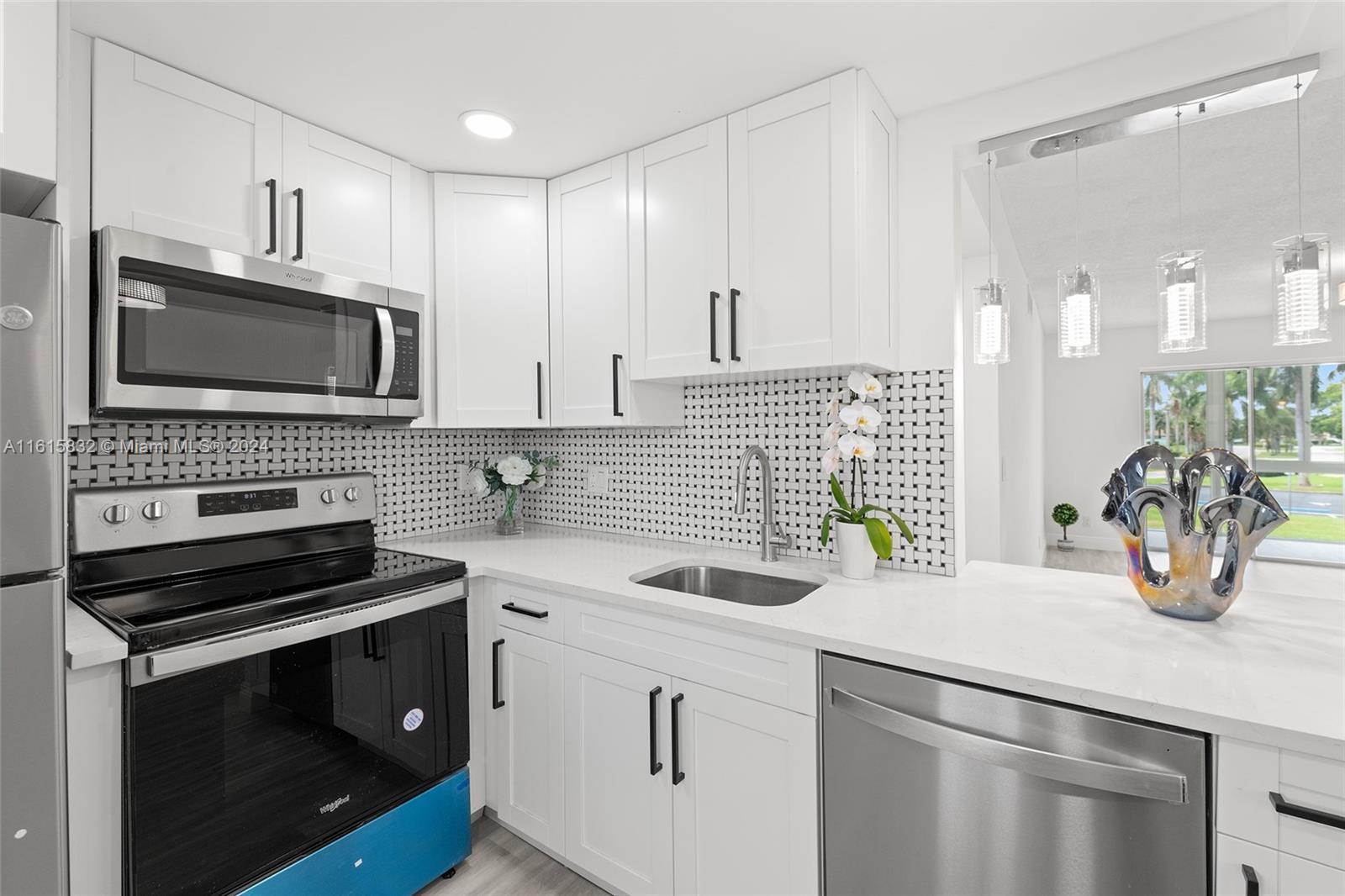 Picture of 2515 NE 1St Ct # 205, Boynton Beach, FL 33435