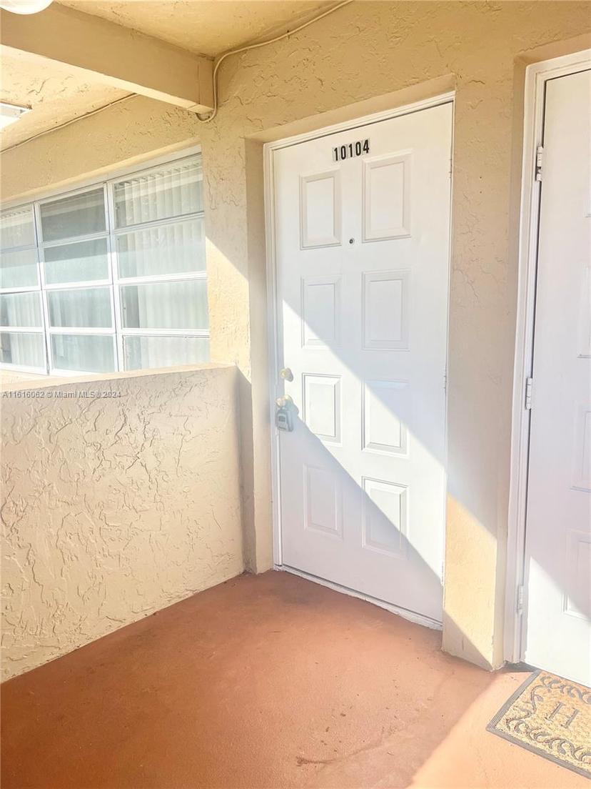 Picture of 10104 Twin Lakes Dr # F, Coral Springs FL 33071