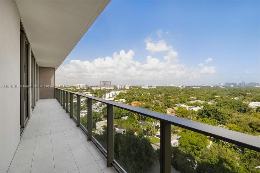 Picture of 2678 Tigertail Ave # 1104, Miami FL 33133