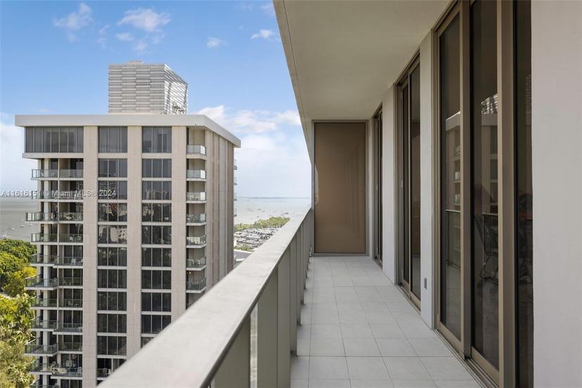 Picture of 2678 Tigertail Ave # 1104, Miami FL 33133