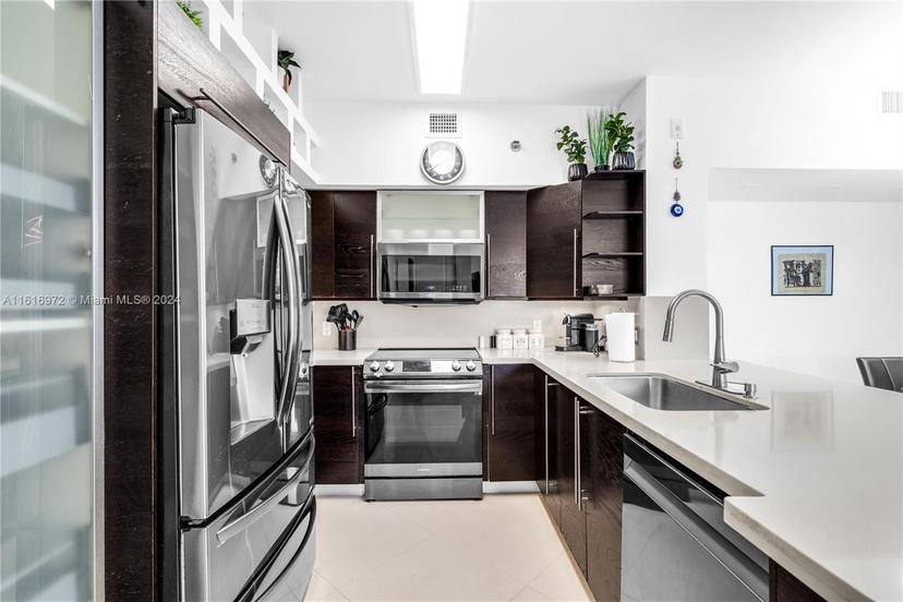 Picture of 19701 E Country Club Dr # 5101, Aventura FL 33180