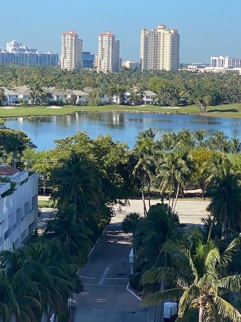 Picture of 20505 E Country Club Dr # 1138, Aventura FL 33180