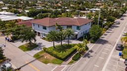 Picture of 4421 Seagrape Dr, Lauderdale By The Sea, FL 33308