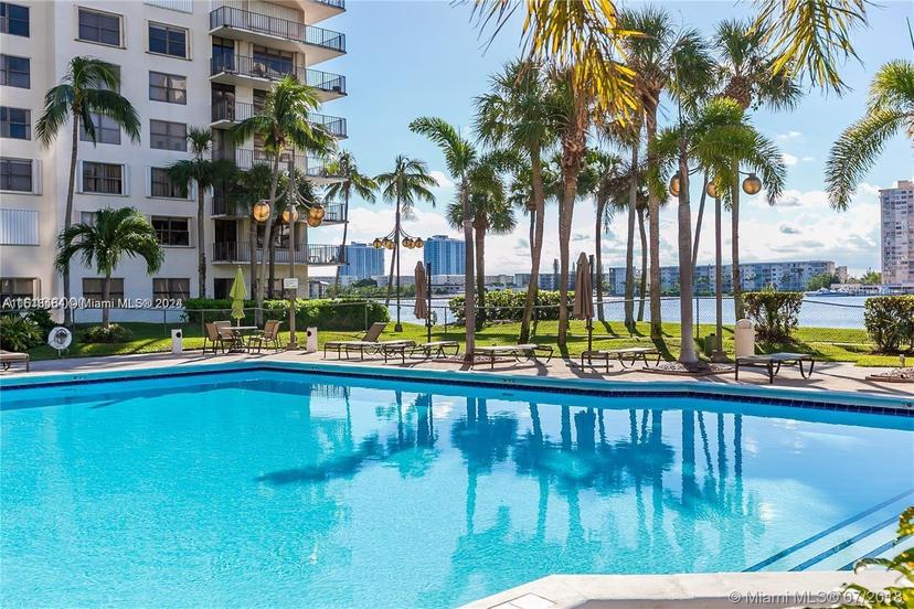 Picture of 18181 NE 31St Ct # 2202, Aventura FL 33160