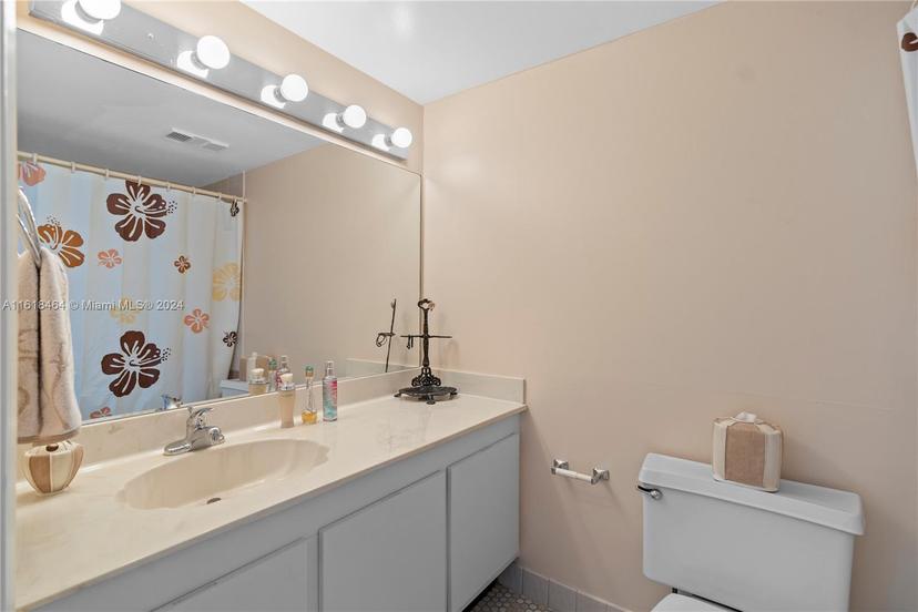 Picture of 18181 NE 31St Ct # 2202, Aventura FL 33160