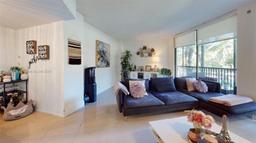 Picture of 3301 N Country Club Dr # 205, Aventura, FL 33180