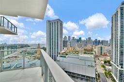 Picture of 851 NE 1St Ave # 2112, Miami, FL 33132