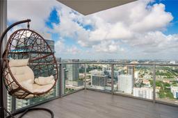 Picture of 851 NE 1St Ave # 4406, Miami, FL 33132
