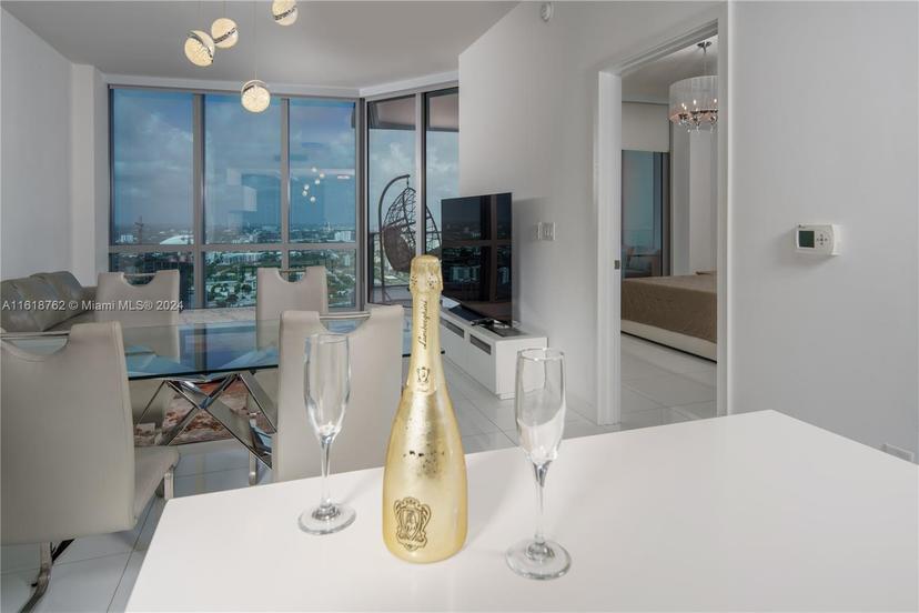 Picture of 851 NE 1St Ave # 4406, Miami FL 33132