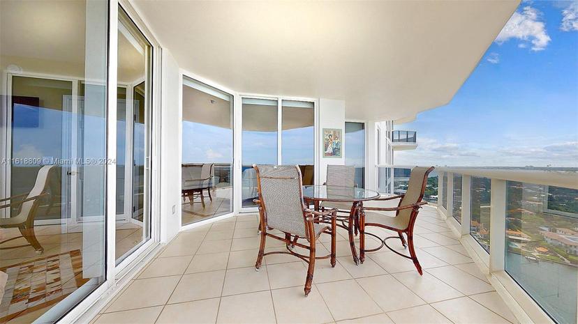 Picture of 4779 Collins Ave # 2708, Miami Beach FL 33140