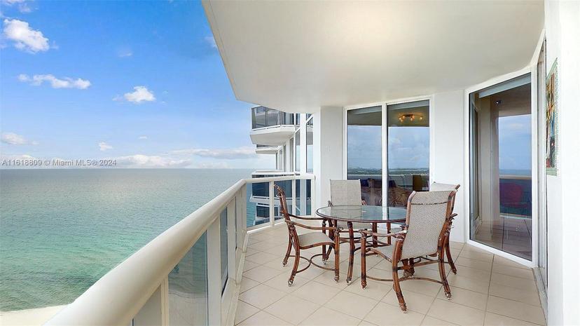Picture of 4779 Collins Ave # 2708, Miami Beach FL 33140