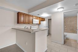 Picture of 7090 NW 179Th St # 104, Hialeah, FL 33015