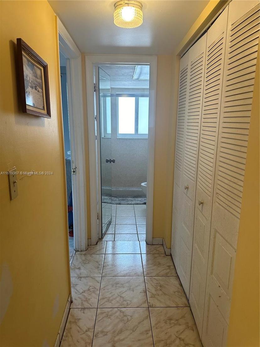 Picture of 5945 Del Lago Cir # 201, Sunrise FL 33313