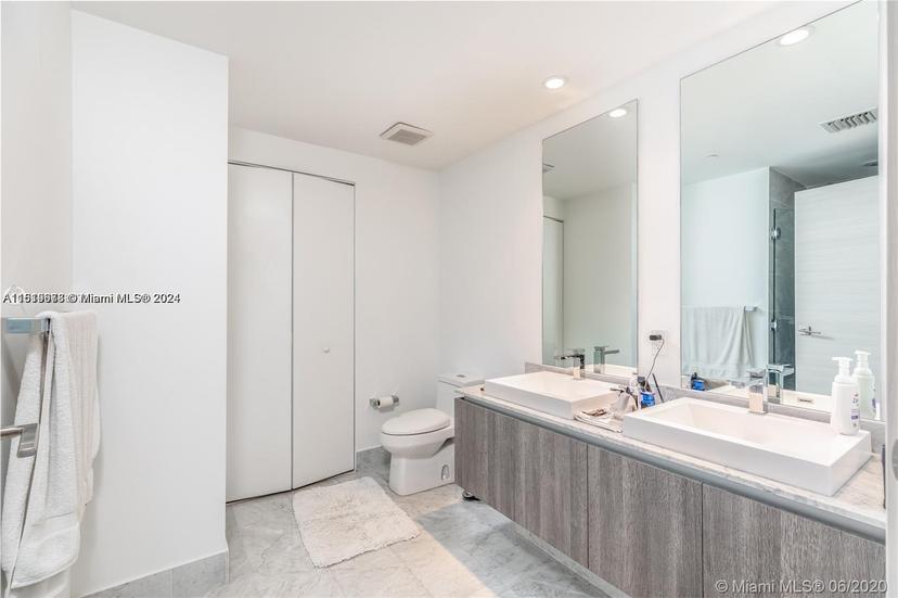 Picture of 801 S Miami Ave # 1403, Miami FL 33130