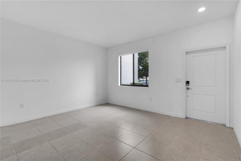 Picture of 21442 NE 3Rd Pl, Miami FL 33179