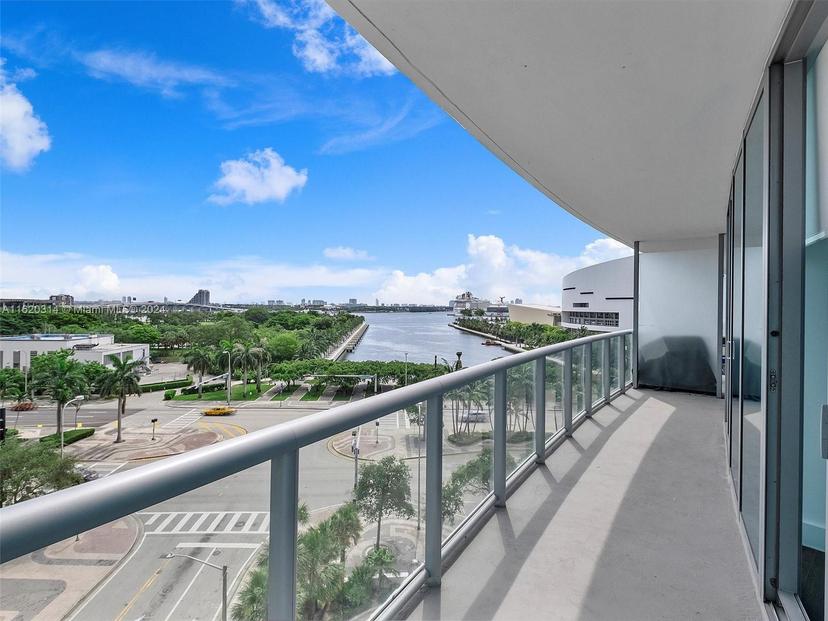 Picture of 888 Biscayne Blvd # 612, Miami FL 33132