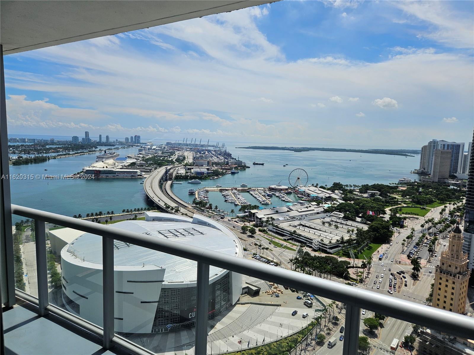Picture of 888 Biscayne Blvd # 4001, Miami, FL 33132