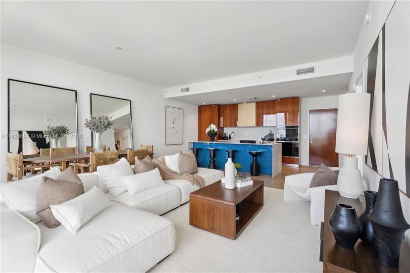 Picture of 2678 Tigertail Ave # 1202B, Miami FL 33133