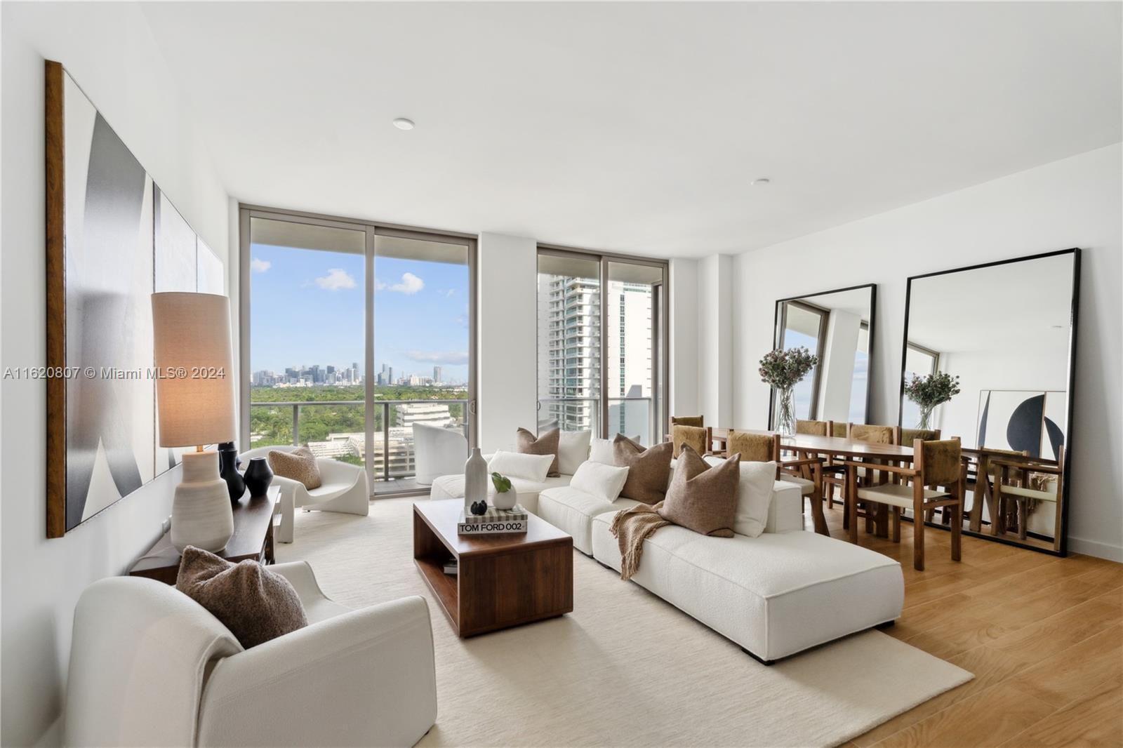 Picture of 2678 Tigertail Ave # 1202B, Miami, FL 33133