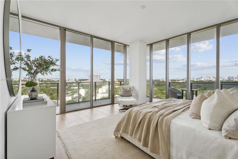Picture of 2678 Tigertail Ave # 1202B, Miami FL 33133