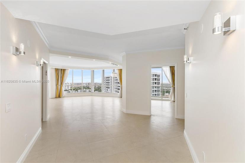 Picture of 21150 Point Place # 2902, Aventura FL 33180