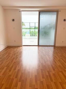 Picture of 770 Claughton Island Dr # 406, Miami, FL 33131
